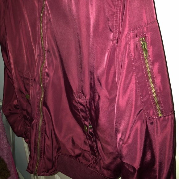 Burgundy bomber jacket - Picture 5 of 6